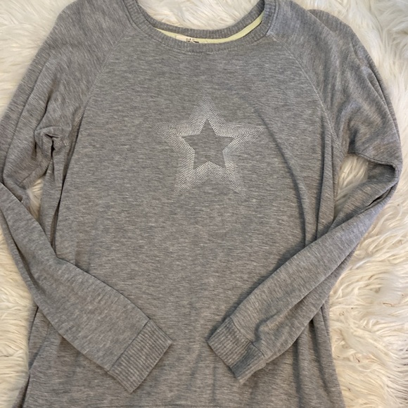 Peyton Primrose Metallic Star Graphic Print Sweatshirt Gray Sz M - Picture 5 of 7